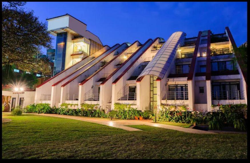Valley View Beacon Resort Mahabaleshwar Exterior photo