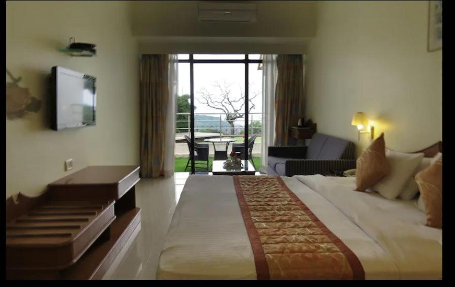Valley View Beacon Resort Mahabaleshwar Exterior photo